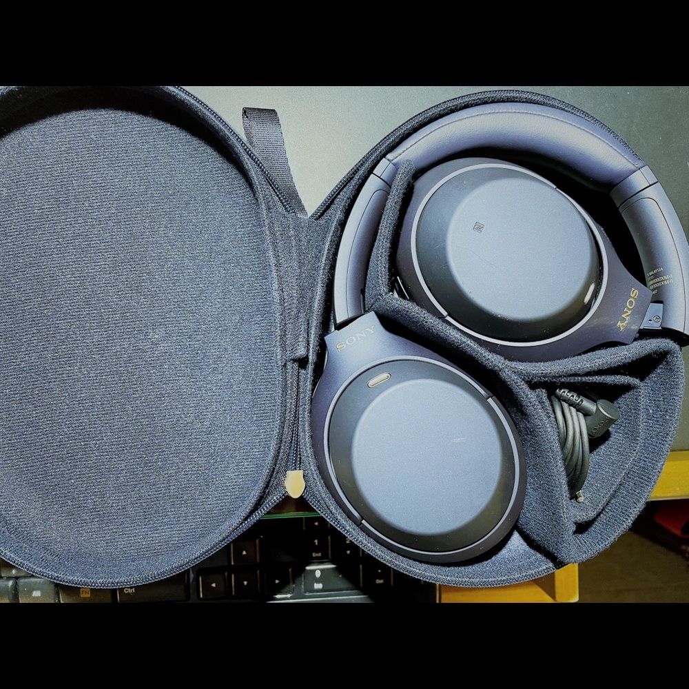 Sony WH-1000XM4 Wireless Noise Canceling Overhead Headphones